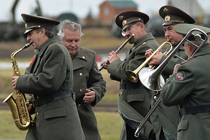 Минобороны РФ увеличит количество армейских музыкантов 