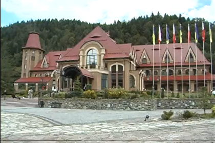Резиденция Виктора Януковича в Гуте
