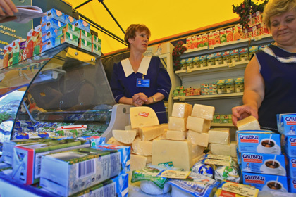 Украина ввела пошлины на белорусское молоко и сладости