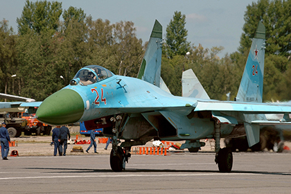 Самолет Су-27