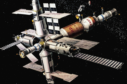 Российская станция «Мир» работала на орбите до 2001 года