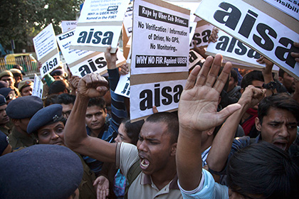 Митинг против компании Uber в Дели 7 декабря 2014 года 