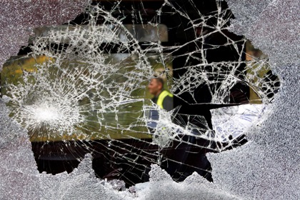 В Воронеже разбили стекла у 40 автобусов