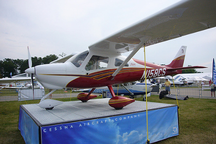 Cessna 162 SkyCatcher 