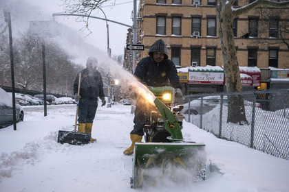 Ущерб от снегопада в Нью-Йорке оценили в 200 миллионов долларов