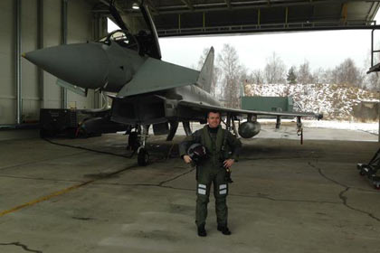 Истребитель Typhoon для перехвата российского самолета