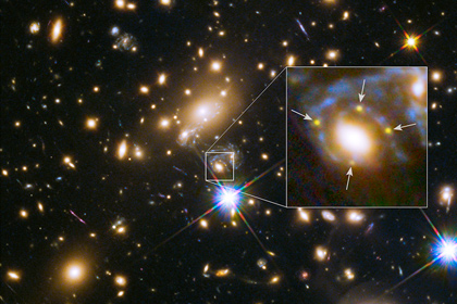 Четыре изображения сверхновой
