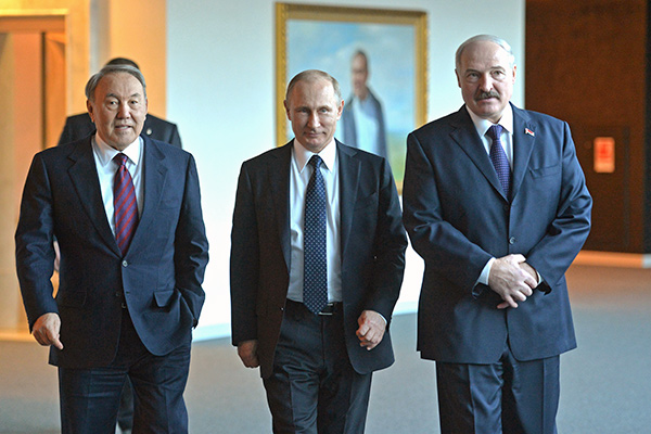 Владимир Путин, Александр Лукашенко и Нурсултан Назарбаев в Астане, 20 марта 2015 года