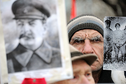 Почти половина россиян посчитала оправданными жертвы в сталинскую эпоху