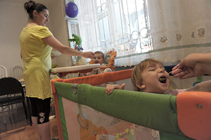 Минтруд предложил отказаться от 50-рублевых детских пособий