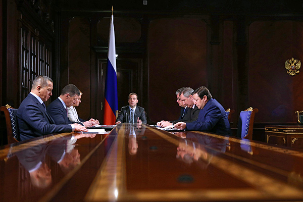 Дмитрий Медведев проводит совещание с вице-премьерами РФ