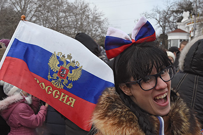 Индекс счастья россиян достиг максимума на фоне падения рубля