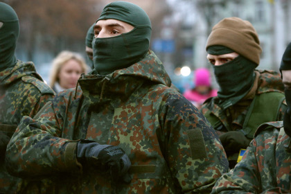 Бойцы батальона «Азов» отправляются в зону АТО