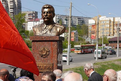 Липецкая мэрия потребовала демонтировать памятник Сталину