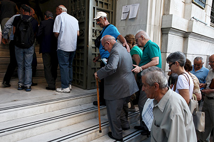 В Греции после трехнедельных каникул открылись банки