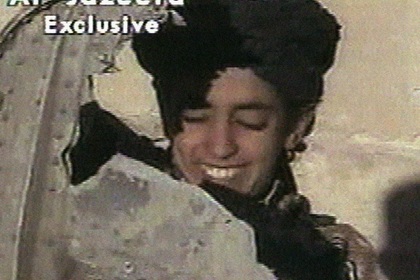 Хамза бен Ладен в 2001 году