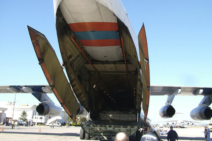 Российский Ил-76 разгружается в сирийской провинции Латакия