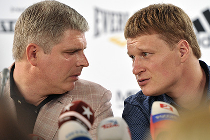 Андрей Рябинский (слева) и Александр Поветкин 