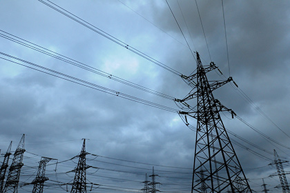 Киев отложил подачу тока по восстановленной линии в Крым 