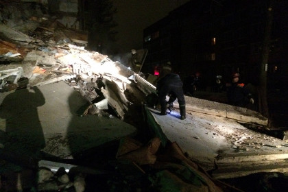 Из-под завалов дома в Ярославле извлечен первый погибший