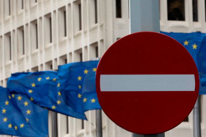 Евросоюз призвал банки воздержаться от размещения российских облигаций