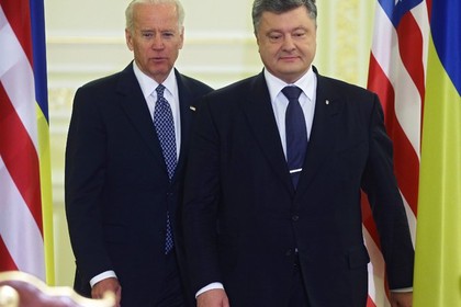 Джо Байден и Петр Порошенко