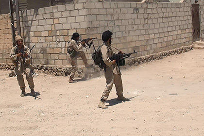 Боевики ИГ захватили 340 рабочих цементного завода под Дамаском