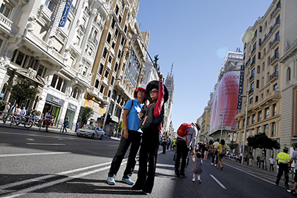 Китайская компания устроила для 2,5 тысячи сотрудников корпоратив в Испании