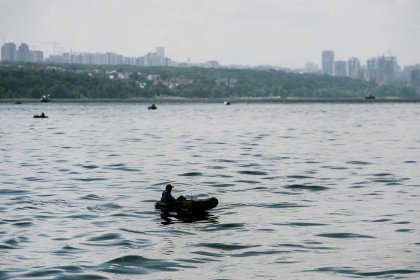 Под Хабаровском рыбак расстрелял отдыхающих из-за резиновой лодки