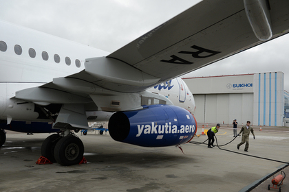 Глава Якутии оказался на борту вынужденно севшего во Владивостоке Superjet