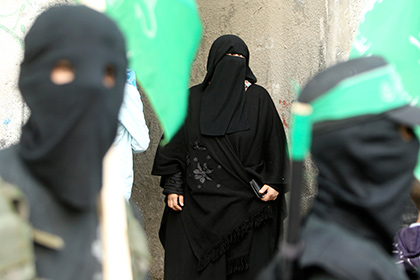 Вербовщик ИГ предложил модели стать «невестой джихада» нового поколения