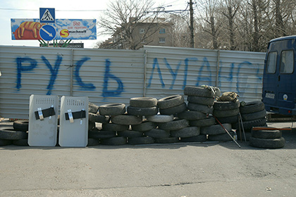 В ЛНР начали демонтаж блокпостов на линии соприкосновения с армией Украины