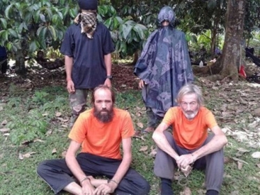 Заложники, схваченные боевиками связанной с «Аль-Каидой» группировки