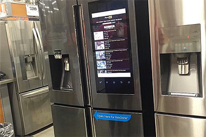 Умный холодильник самостоятельно зашел на PornHub