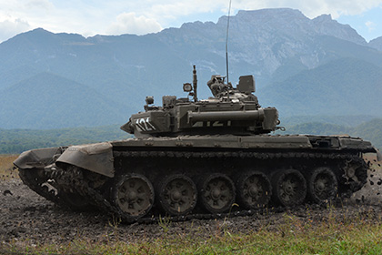 Индийские военные одобрили закупку в России 464 танков Т-90
