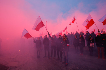Киев осудил сожжение флага Украины на Марше независимости в Варшаве