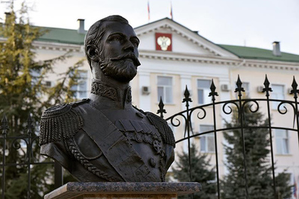 Церковная комиссия отказалась признать бюст Николая II мироточивым