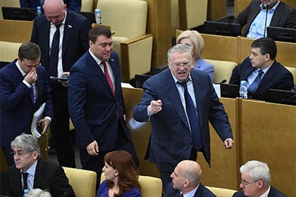 Жириновский пообещал повесить оппонентов и вывел фракцию ЛДПР с пленарки Госдумы