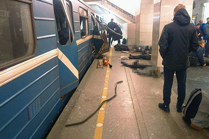 СМИ рассказали о погибших под колесами поезда жертвах теракта в метро