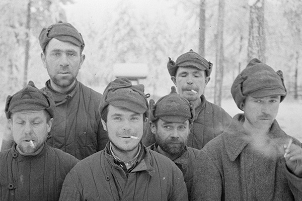 Красноармейцы в финском плену. Лагерь в области Париккала