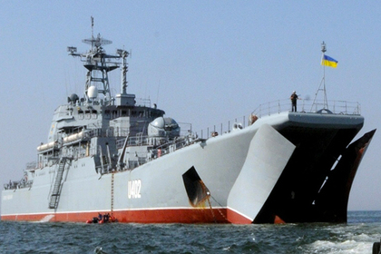 Киев потребовал у России отремонтировать оставленные в Крыму корабли