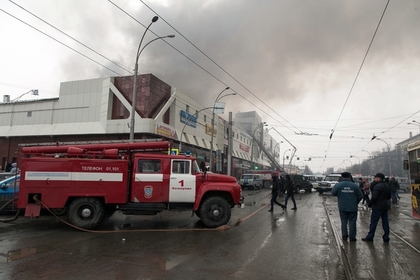 Пожар в кемеровском ТЦ связали с поролоновым шариком