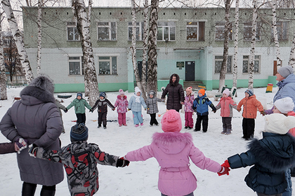 На Урале воспитательница-садистка учила детей команде «к ноге»
