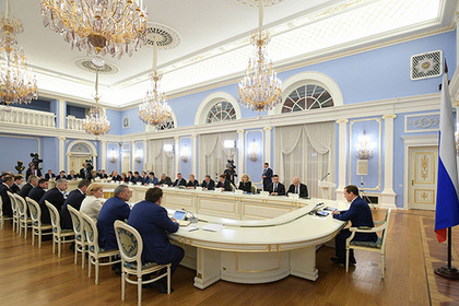 Путин объяснил отказ от полной зачистки правительства