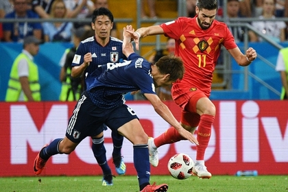 Футболисты Бельгии и Японии