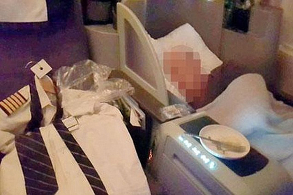 Заснувший в полете пилот шокировал пассажиров