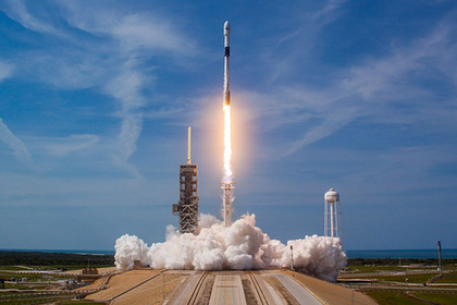 SpaceX разрешили запустить 11943 спутника