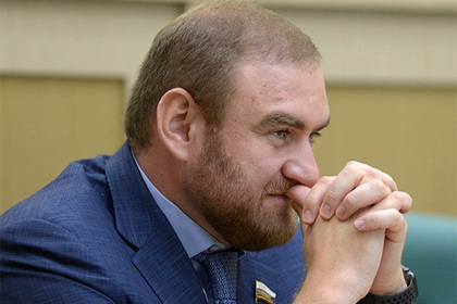 Сенатора задержали во время заседания Совета Федерации