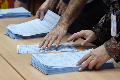 Российский сенатор передумал запрещать съемку на избирательных участках
