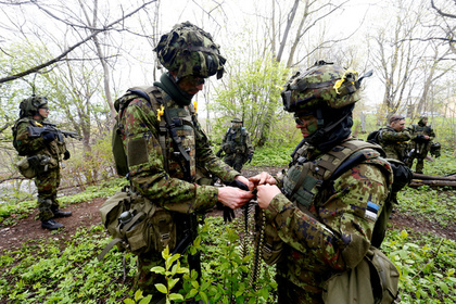 Россию заподозрили в подготовке вооруженного конфликта с Эстонией